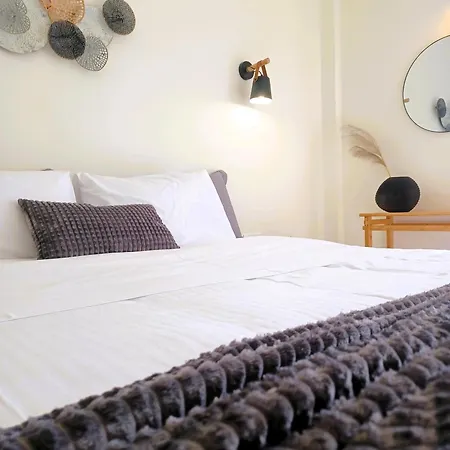 Nisaki & Lägenhetshotell 3*