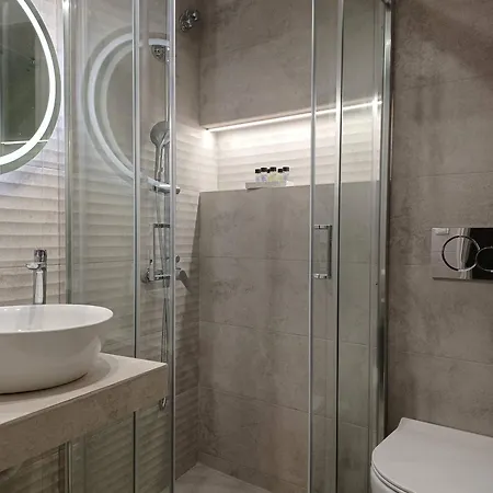 Nisaki & Lejlighedshotel